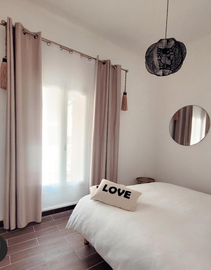 La Loge De Madame Soleil Apartment Orange  Luaran gambar