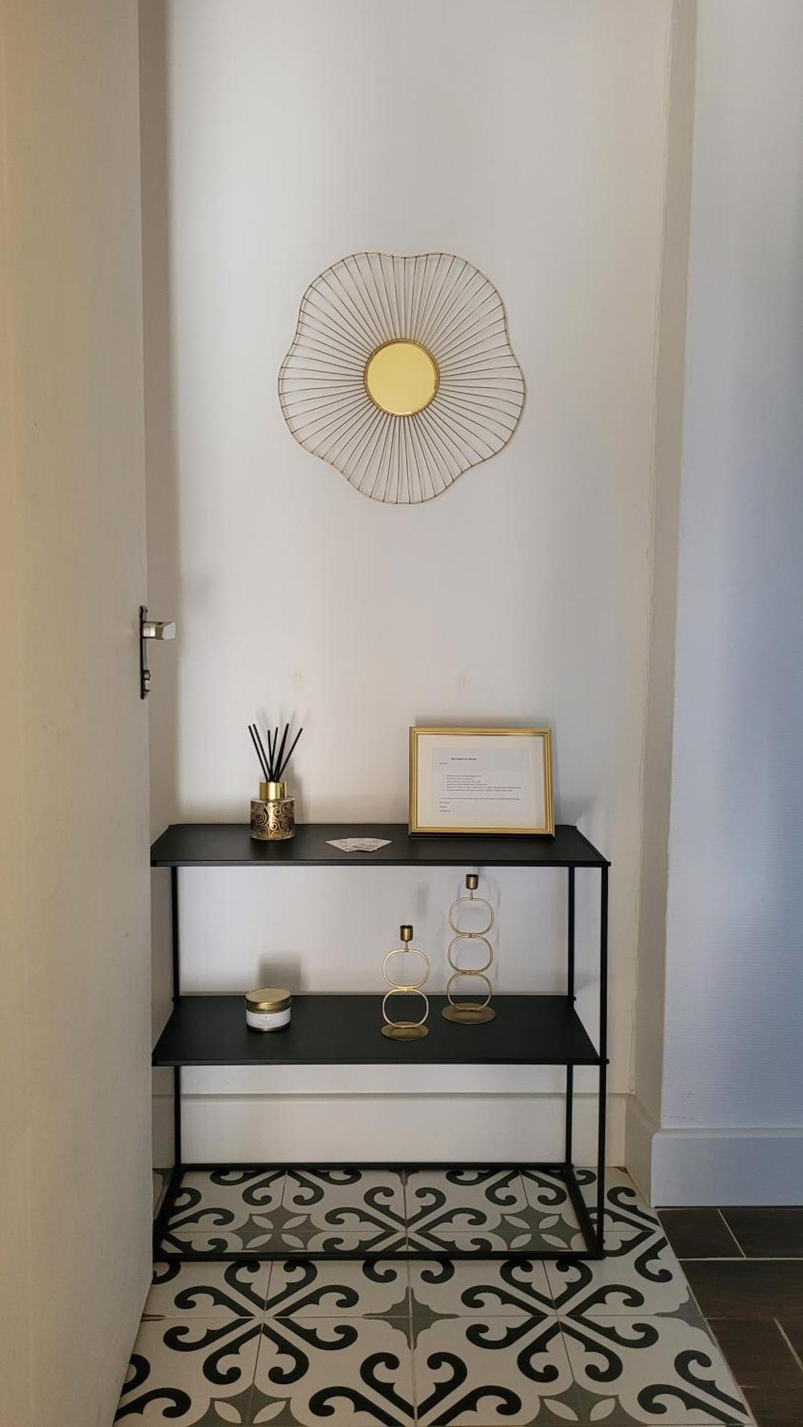 La Loge De Madame Soleil Apartment Orange  Luaran gambar